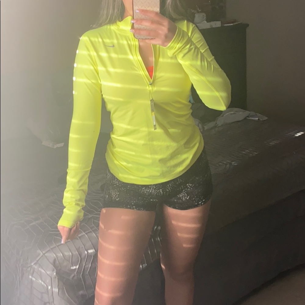Nike dri-fit half-zip sweater